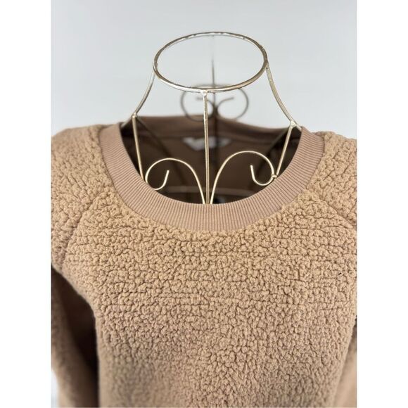 Banana Republic Long Sleeve Teddy Sherpa Fleece Crew Neck Sweater Size Medium - Picture 5 of 9